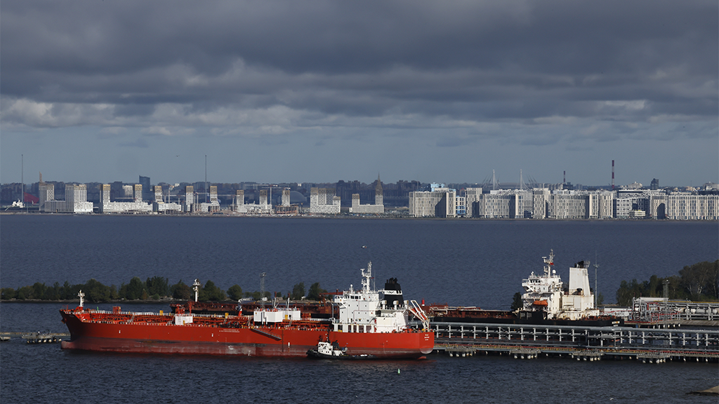 The government may extend the gasoline export ban until the end of February